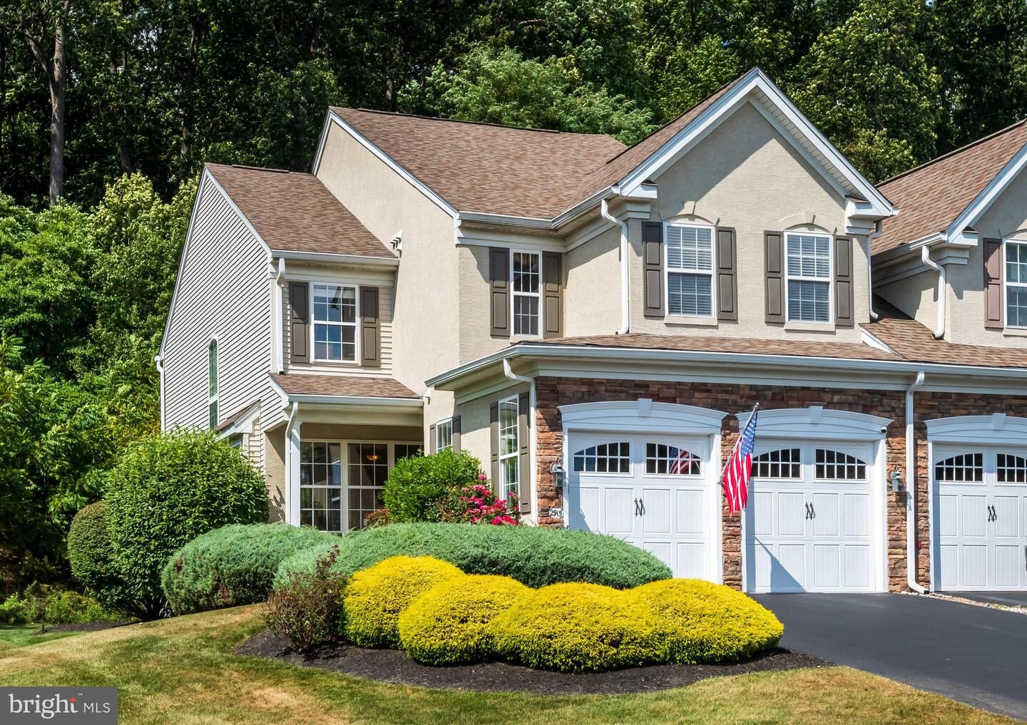 Property Photo: 2915 Cottonwood Lane PA 19425