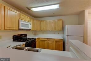Property Photo: 45512 Westmeath Way B13 MD 20634