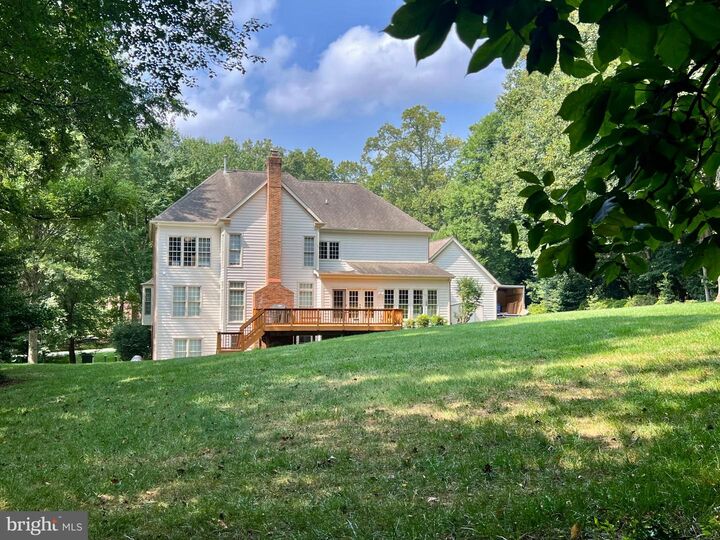 Property Photo: 3227 Foxvale Drive VA 22124