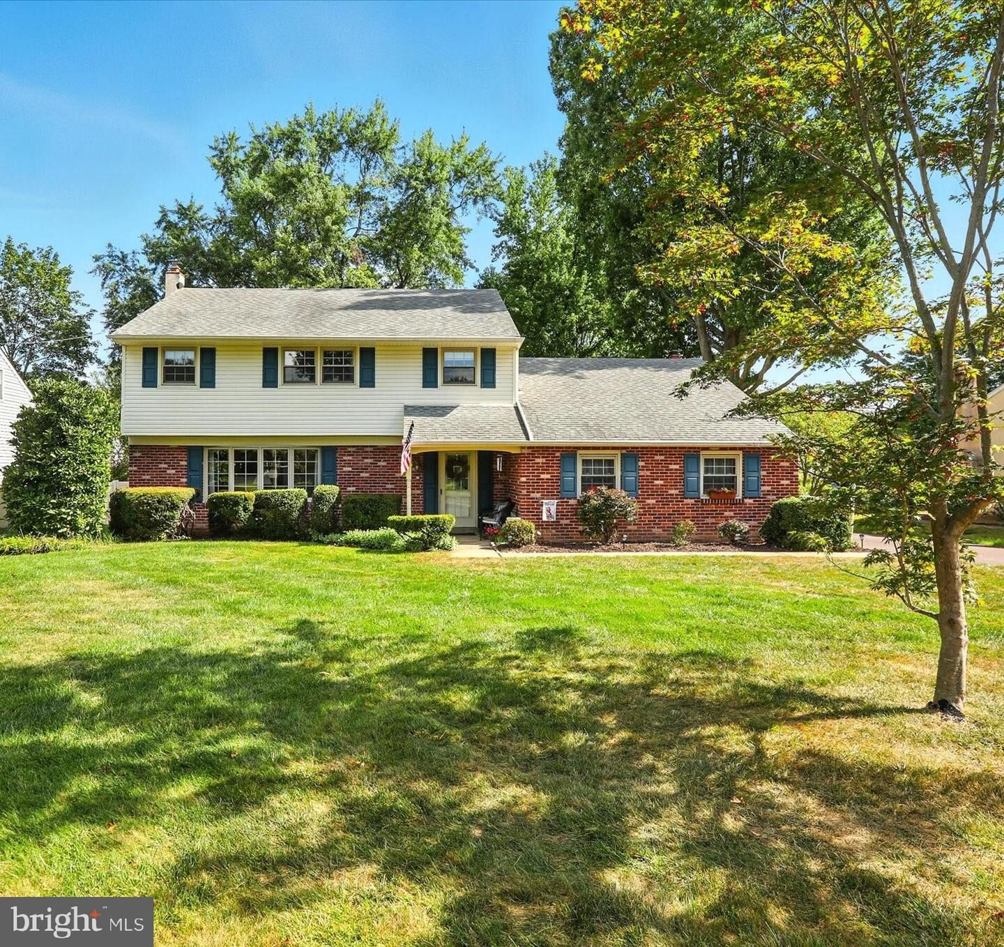 Property Photo:  236 Oak Hill Drive  PA 19040 