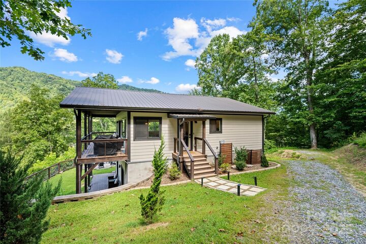 Property Photo:  75 N Coyote Springs Farm Road  NC 28748 