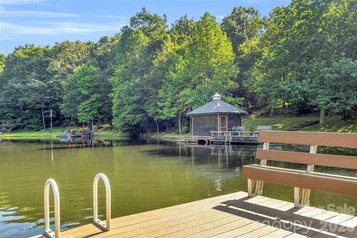 Property Photo:  3605 Skyuka Mountain Road  NC 28722 