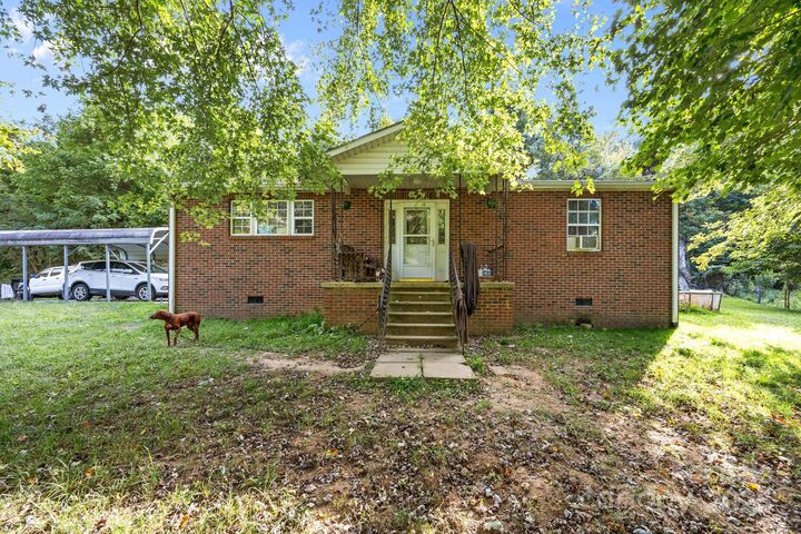 Property Photo: 590 Sweetwater Road NC 28753