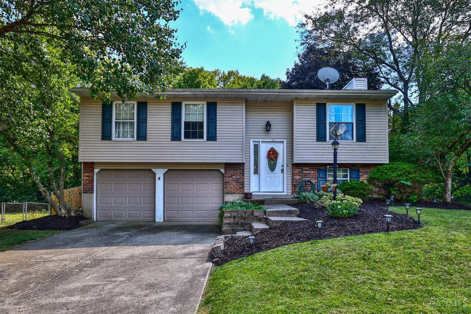 Property Photo:  1881 Happy Valley Drive  OH 45014 