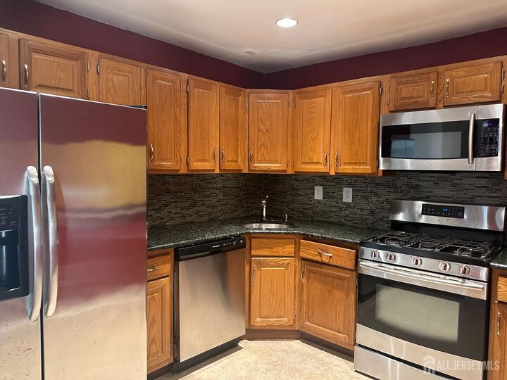 Property Photo:  480 Witney Court  NJ 08902 