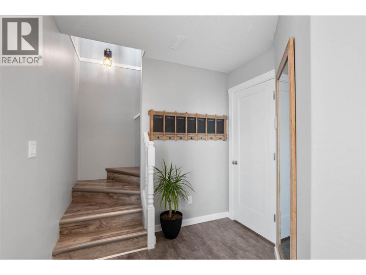 Property Photo: 1126 Raven Drive BC V2B 8P3