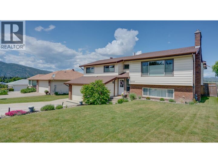 Property Photo:  2640 Catherine Crescent  BC V4Y 0B3 
