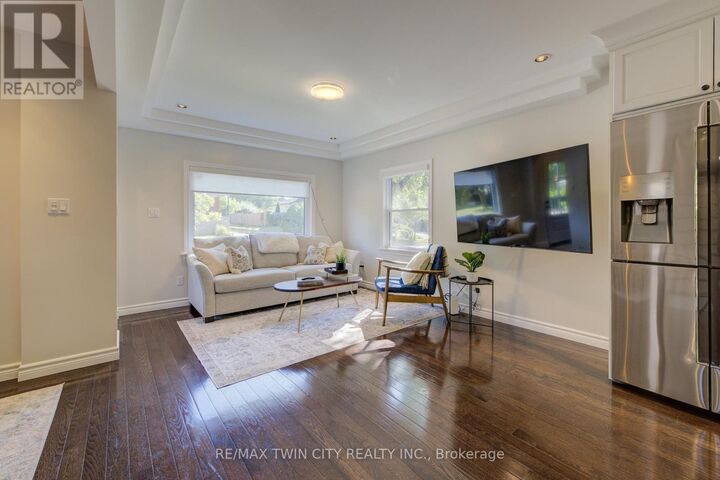 Property Photo: 19 Dunbar Road North ON N2L 2C8