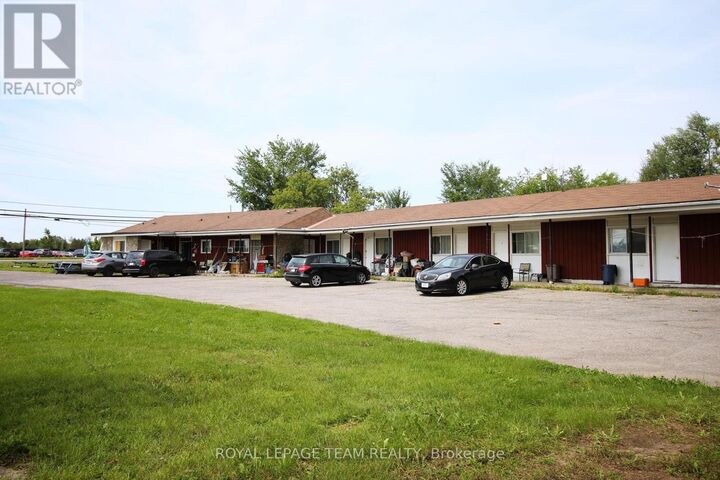Property Photo:  6637 Bank Street  ON K0A 2P0 