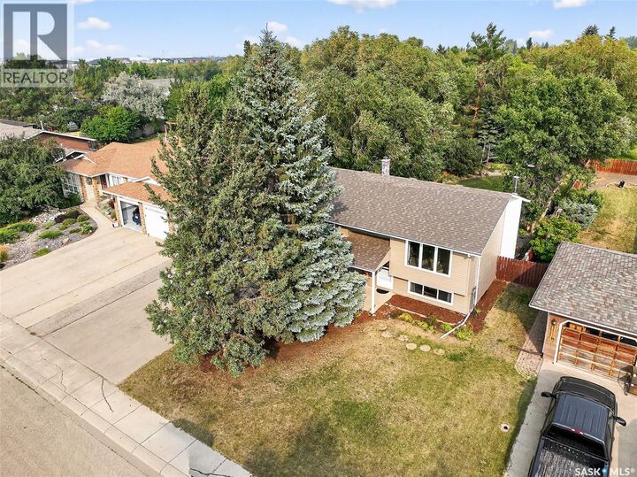 Photo de la propriété:  1643 Marquis Avenue  SK S6H 7V3 
