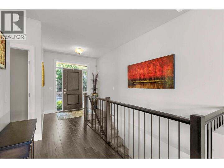 Photo de la propriété:  1940 Cornerstone Drive  BC V4T 2Y3 