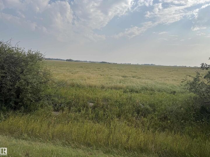 Property Photo:  . .  AB T0B 0A1 