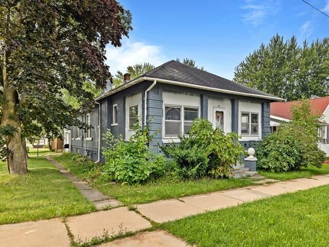 400 West Arnold Street  Marshfield WI 54449 photo