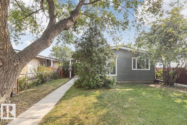 12923 133 Street NW  Edmonton AB T5L 1S9 photo