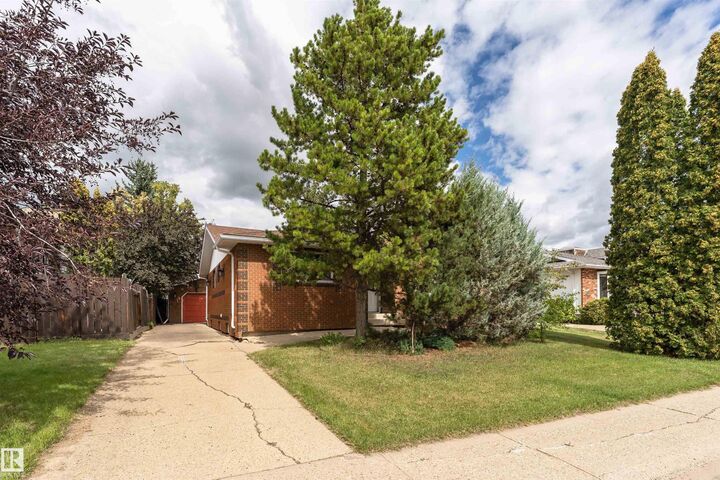 10444 26 Avenue NW  Edmonton AB T6J 4J9 photo