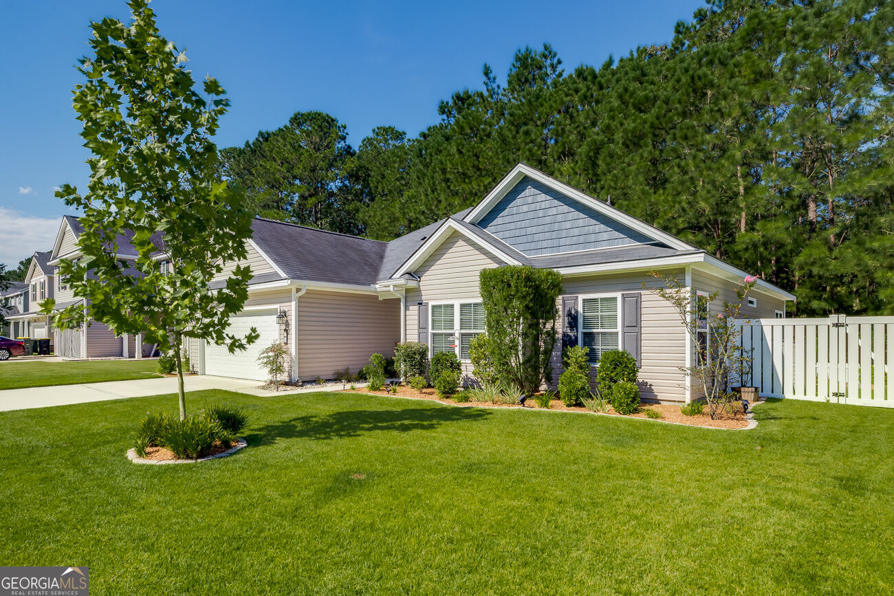 Property Photo:  32 Cockle Shell Road  GA 31419 