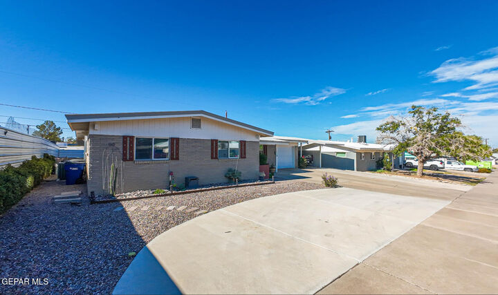 10400 Chinaberry Drive  El Paso TX 79925 photo