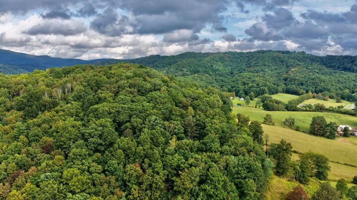 Property Photo: 12579 W Midland Trl WV 24931