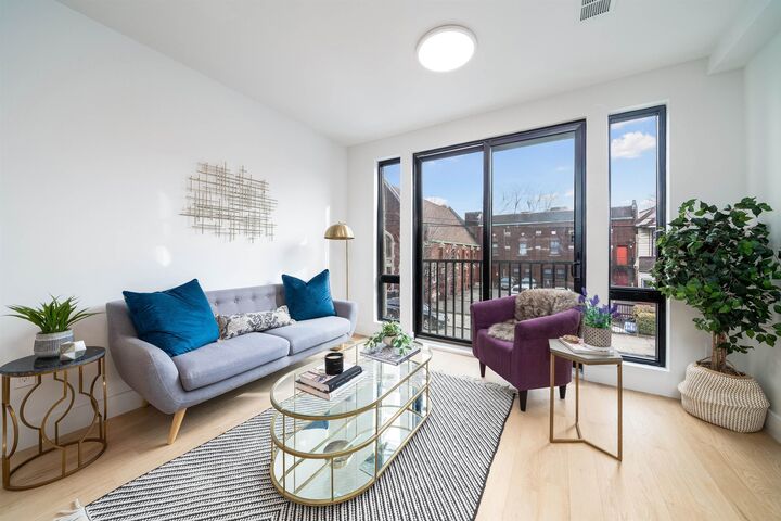 Property Photo:  10 Brinkerhoff St 203  NJ 07304 