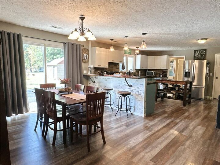 Property Photo:  1604 E 7th Street  MO 64683 