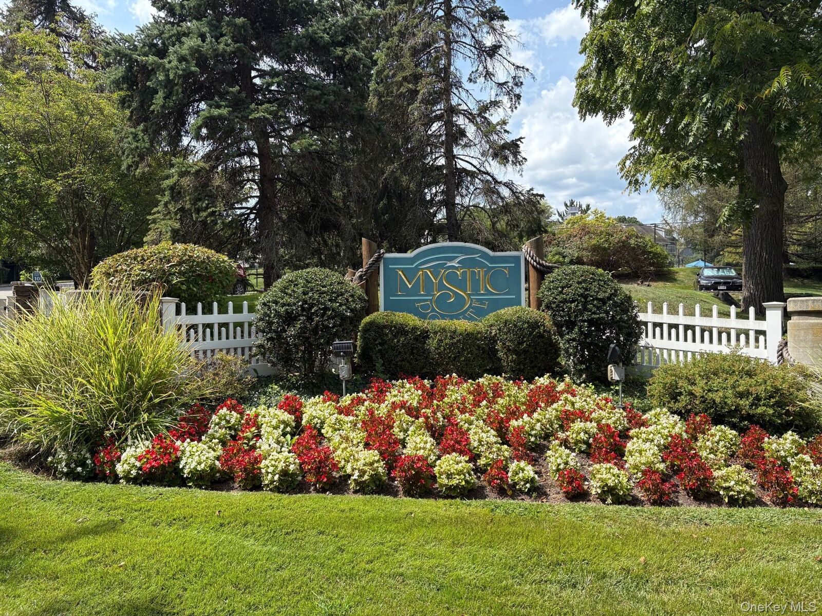 Property Photo:  106 Mystic Drive 106  NY 10562 