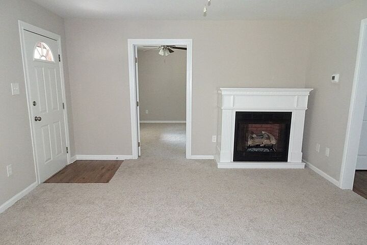 Property Photo:  321 Gordon Way  TX 75915 