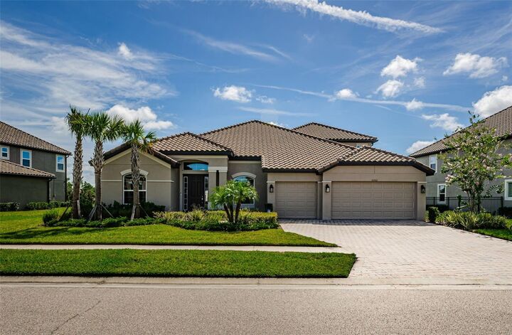 Property Photo: 33161 Kateland Drive FL 33545