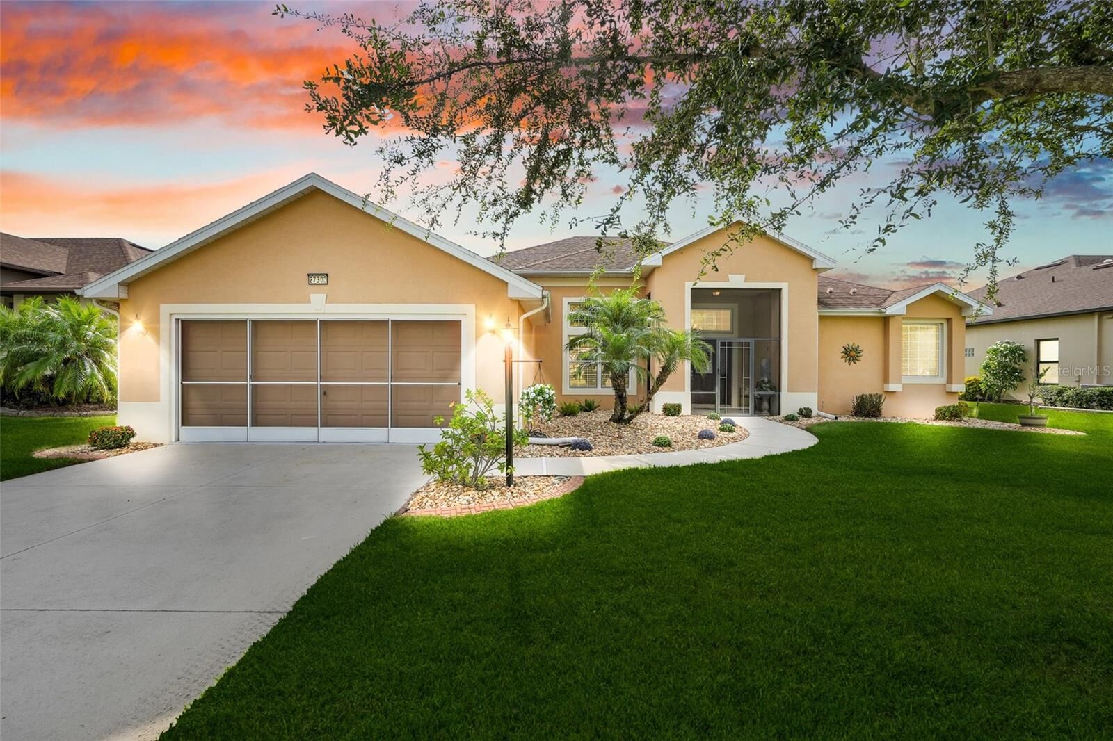 Property Photo:  27303 Stoney Brook Dr  FL 34748 