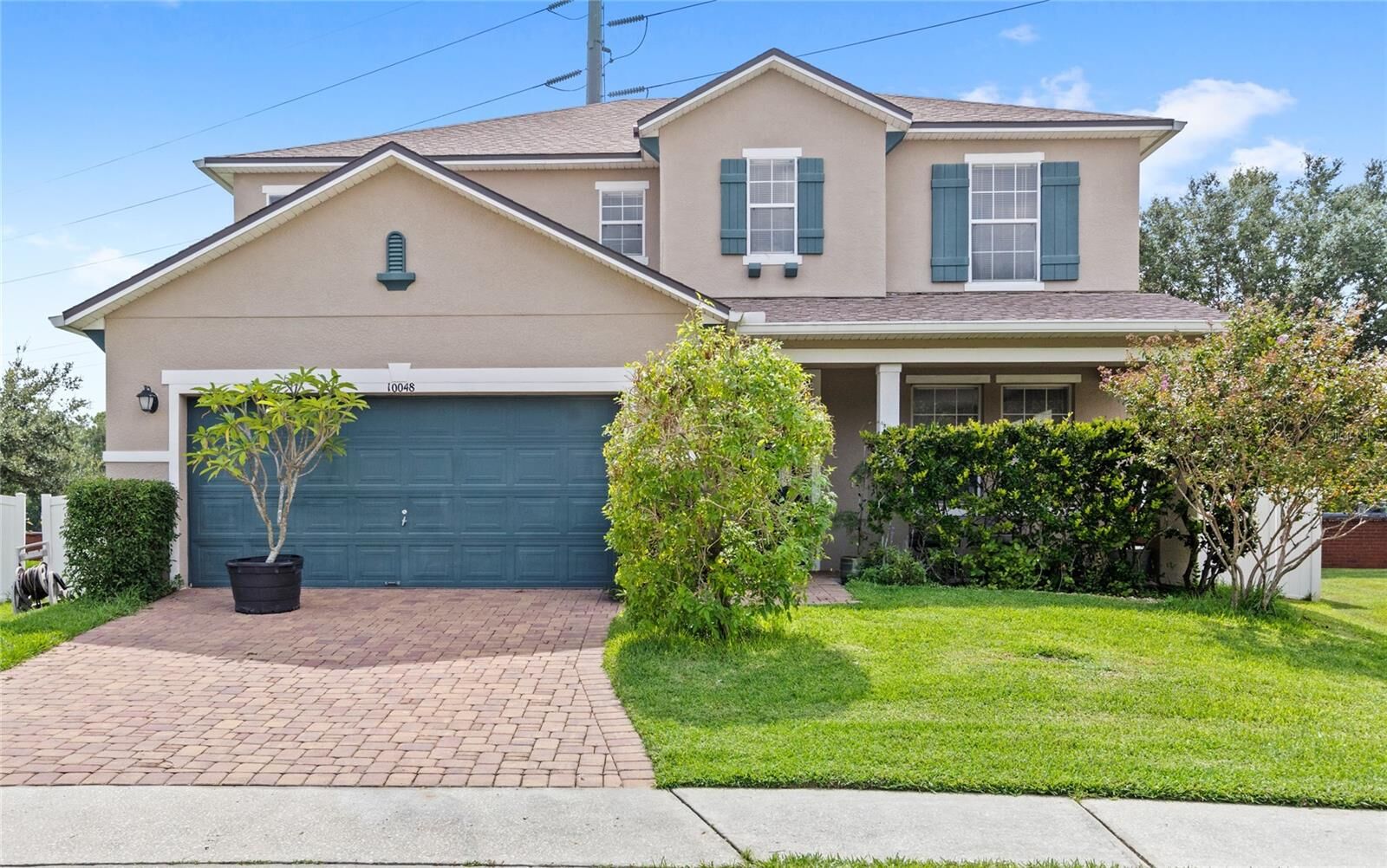 Property Photo: 10048 Stratford Pointe Avenue FL 32832