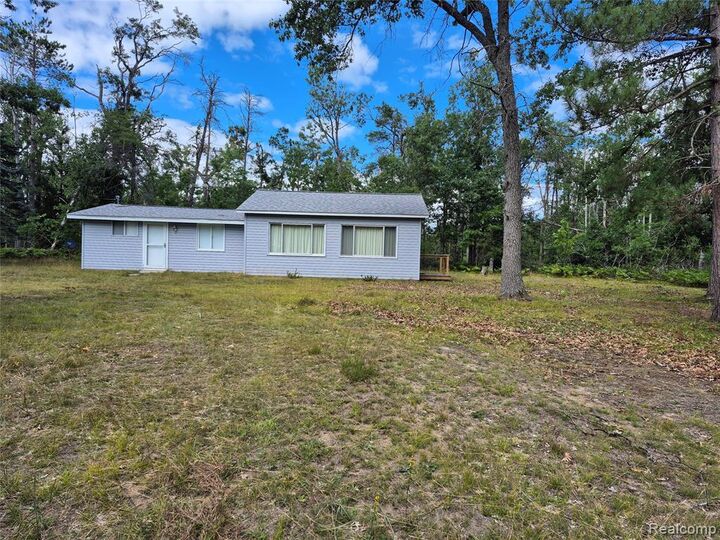 11864 Spikehorn Road  Johannesburg MI 49751 9660 photo