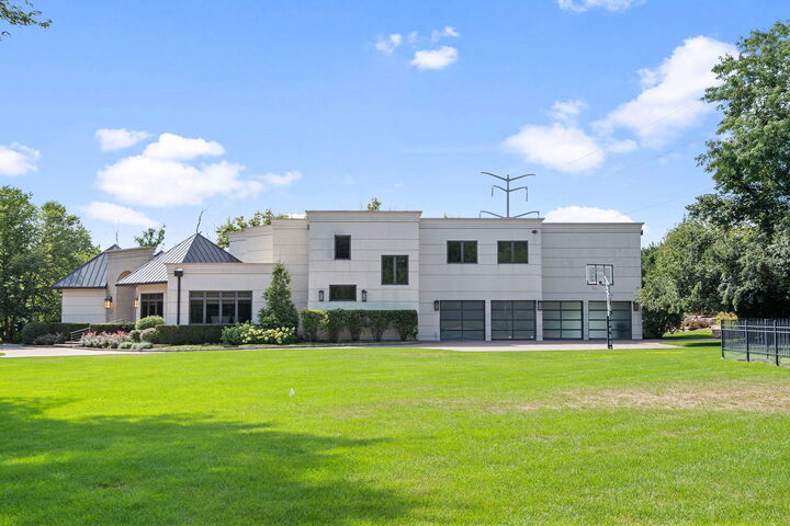 Property Photo:  1380 Rosemary Lane  IL 60062 