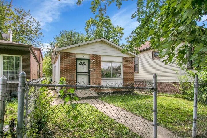 Property Photo:  341 W 105th Place  IL 60628 