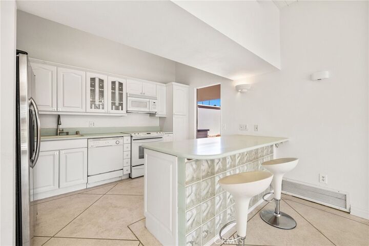 Property Photo: 423 Sandpiper Street CA 92260