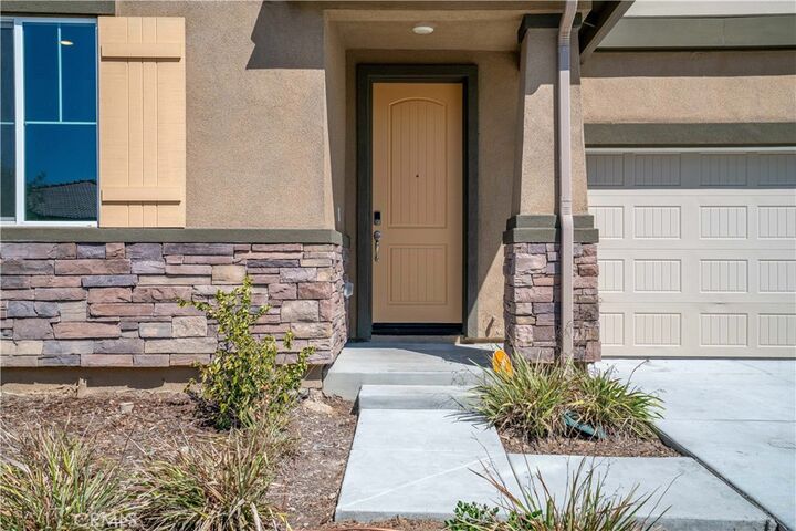 Property Photo: 32930 Forgecroft Street CA 92584
