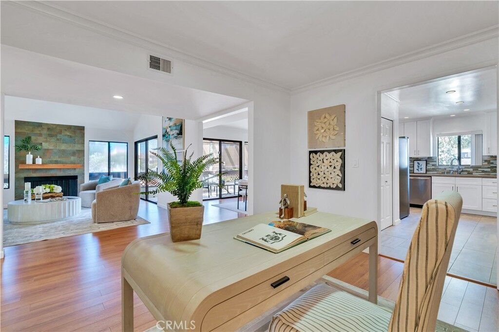 Property Photo:  1325 Valley View Road 307  CA 91202 