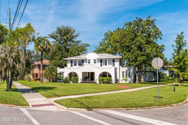 Property Photo:  1492 Avondale Avenue  FL 32205 
