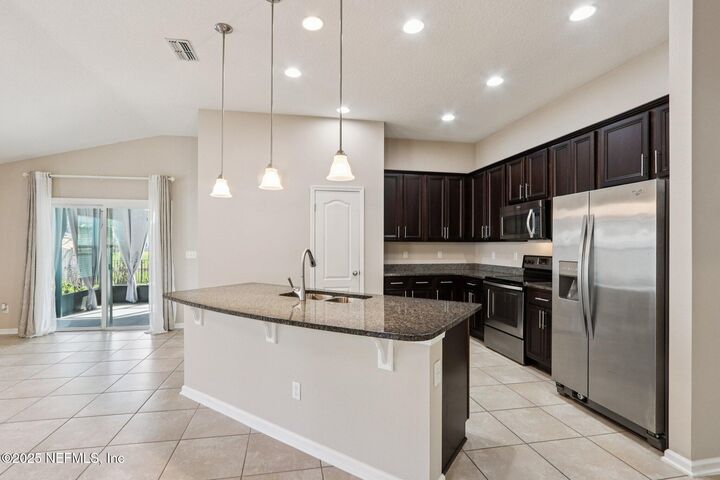 Property Photo: 15543 Bareback Drive FL 32234