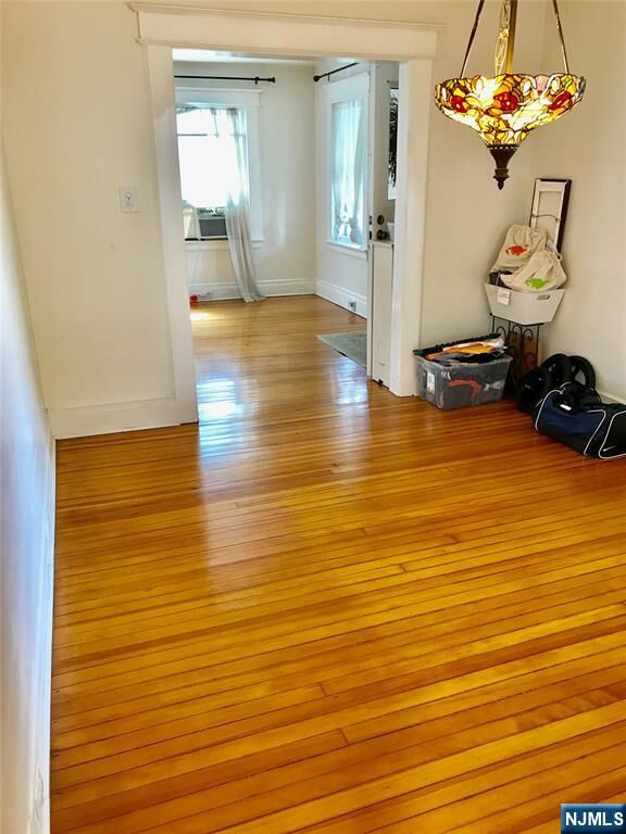 Property Photo:  10 Laurel Place  NJ 07028 