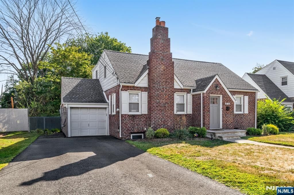 Property Photo: 53 Fair Lawn Parkway NJ 07410