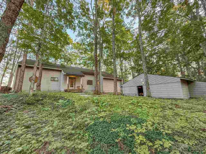 6098 S State  Harbor Springs MI 49740 photo