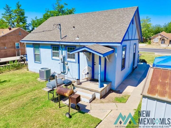 Property Photo:  306 N Mesa Street  NM 88220 