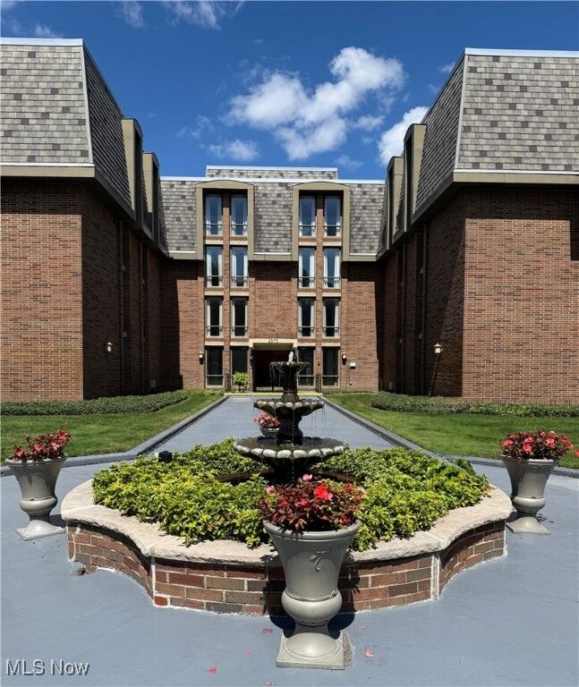 Property Photo:  2385 Covington Road 402  OH 44313 