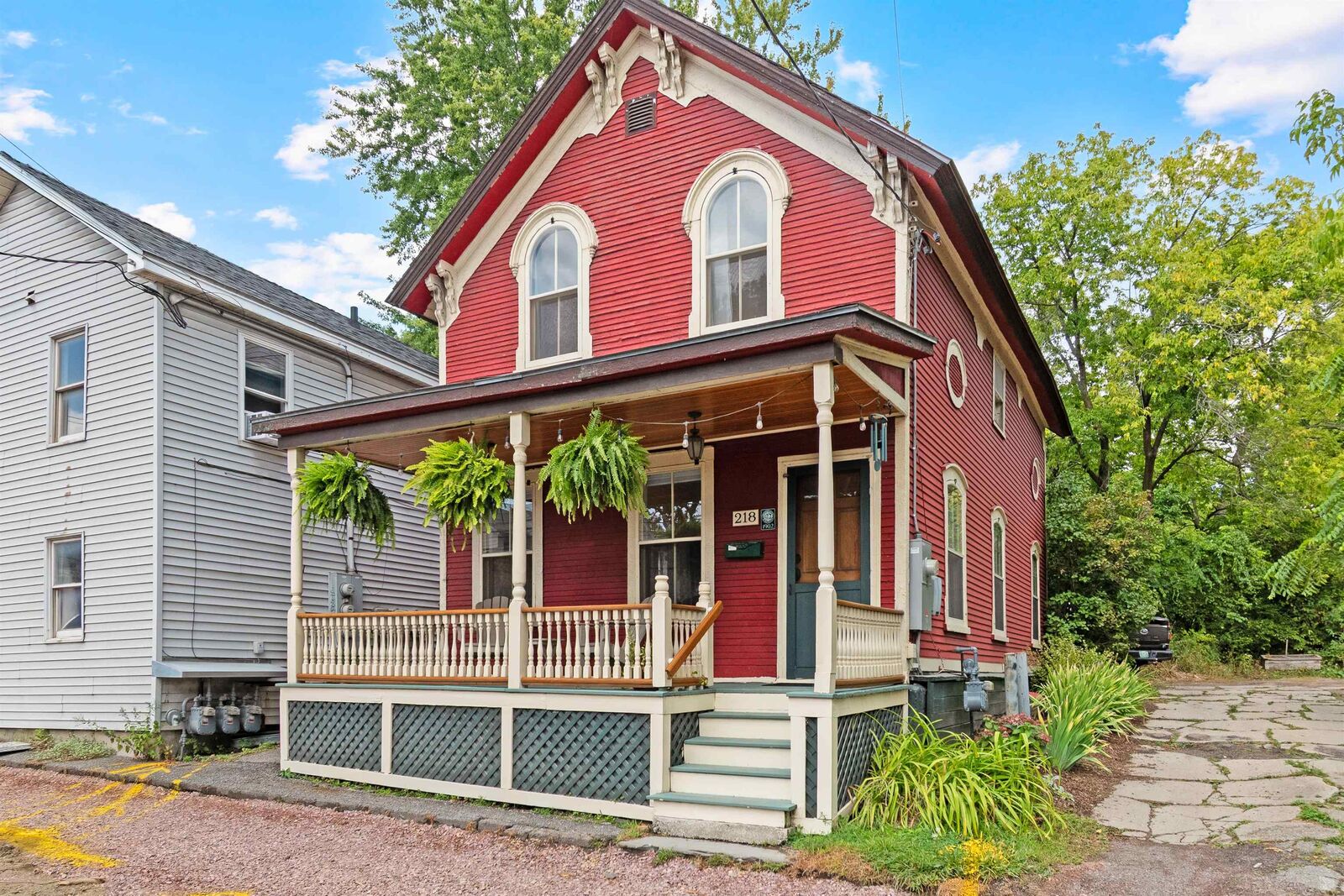 Property Photo:  218 Pine Street  VT 05408 