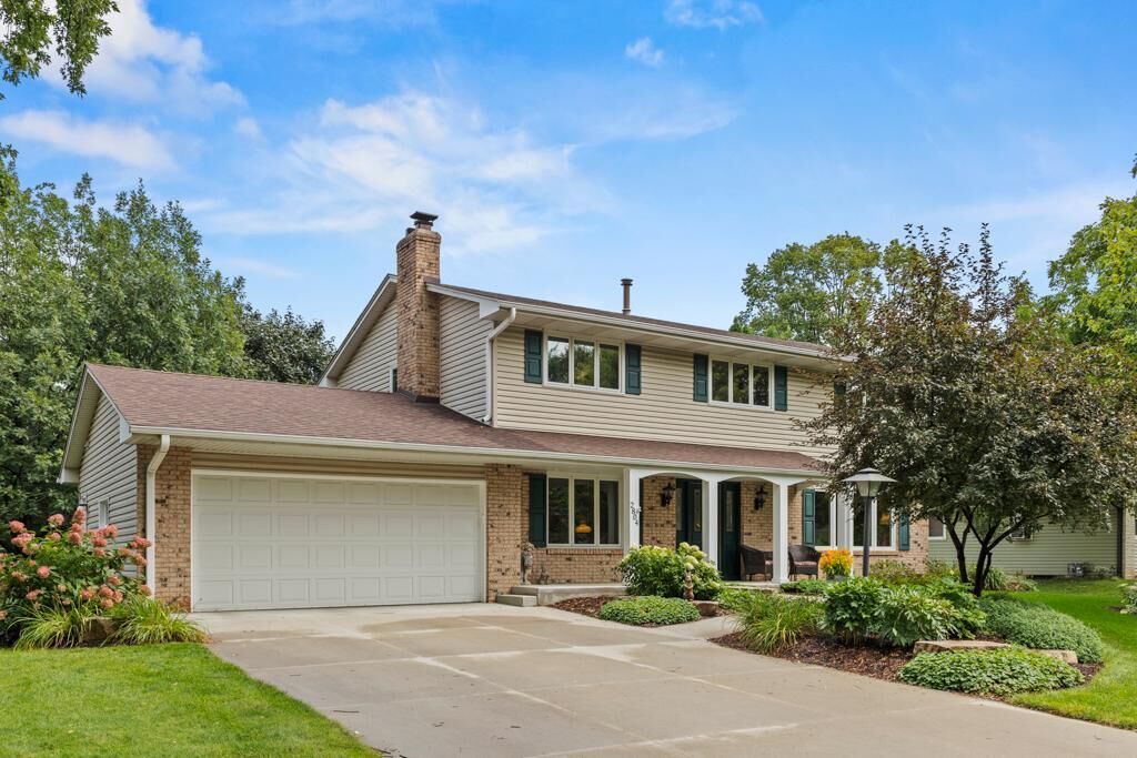 Property Photo:  2804 McLeod Street  MN 55337 