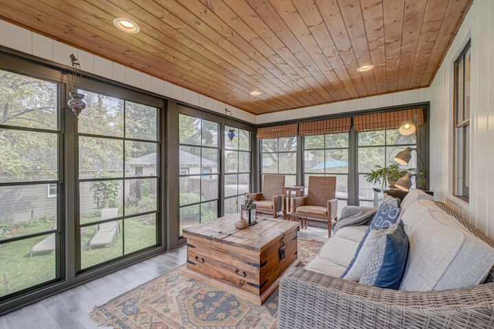 Property Photo:  1443 Sargent Avenue  MN 55105 