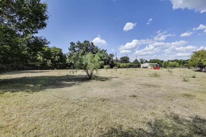 Photo de la propriété:  1009 N Blue Quail Court  TX 76049 