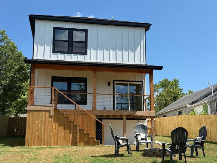 Property Photo: 220 N C Street AR 72756