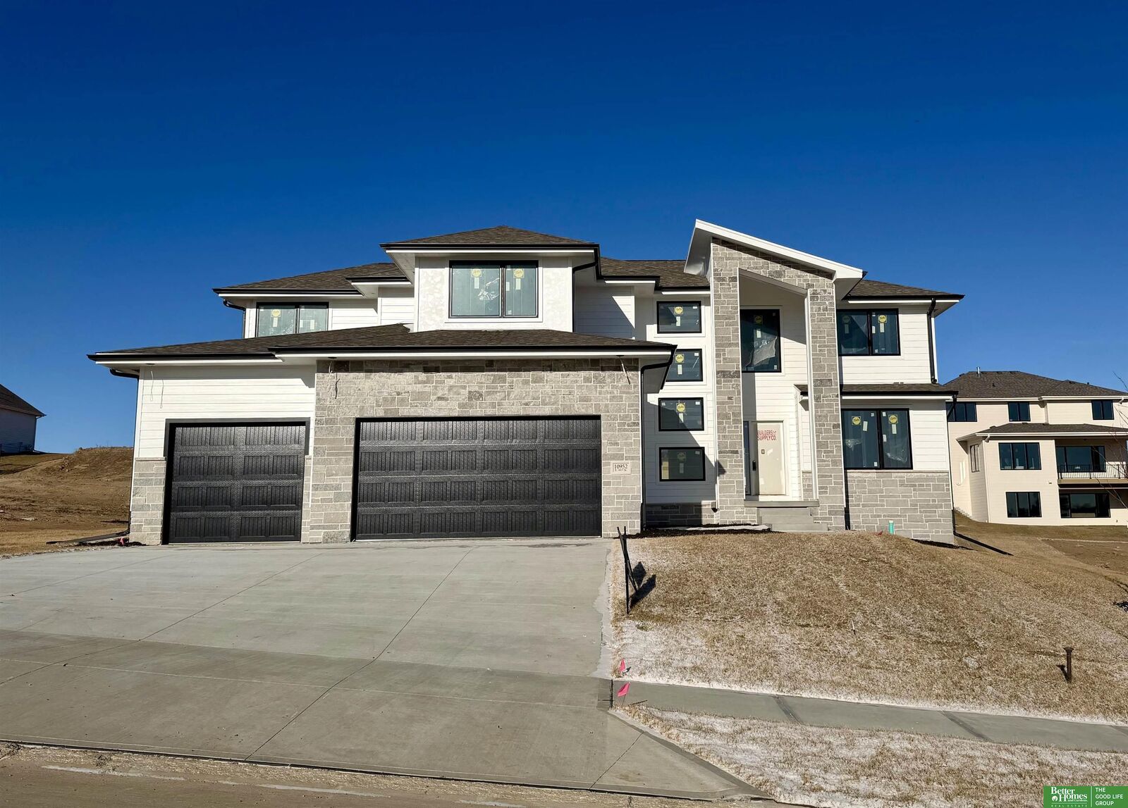 Property Photo:  10952 S 101st Street  NE 68046 