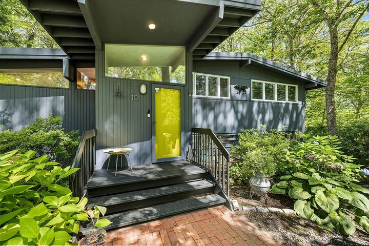 Property Photo: 10 Dewey Rd MA 02420