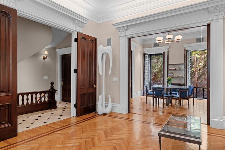 Property Photo: 22 Worcester Sq 1 MA 02118